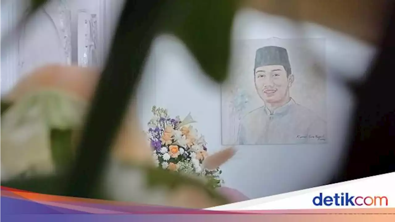 Cerita Nani Menguntai Doa untuk Eril di Gedung Pakuan