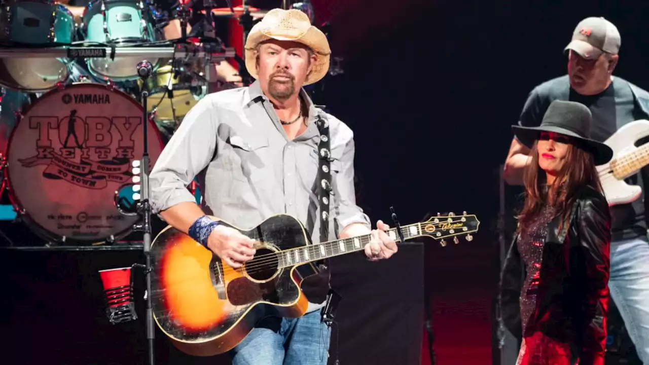 Country singer Toby Keith announces he has stomach cancer