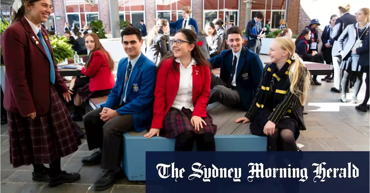 Sydney students take lead to boost mental health, address online challenges