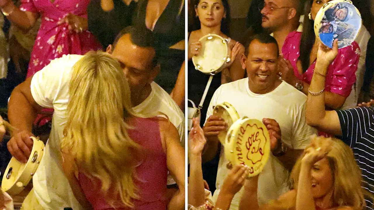 Alex Rodriguez Vacations on Italian Island of Capri with New Girlfriend