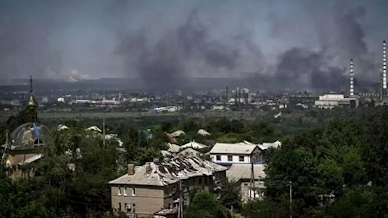 Live blog: Ukraine, Russia fighting for 'every metre' in Sievierodonetsk