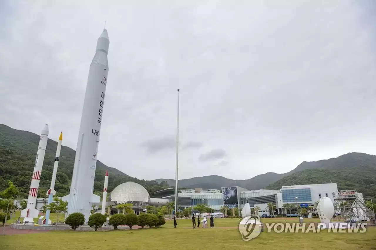 고흥에 비·바람…항우연 '내일 누리호 이송 여부 판단 어려워' | 연합뉴스