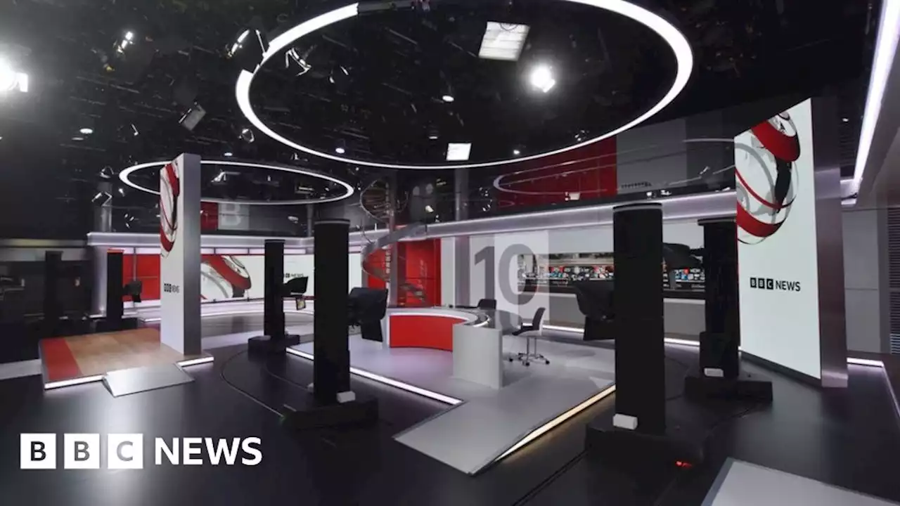 BBC unveils modernised flagship TV news studio