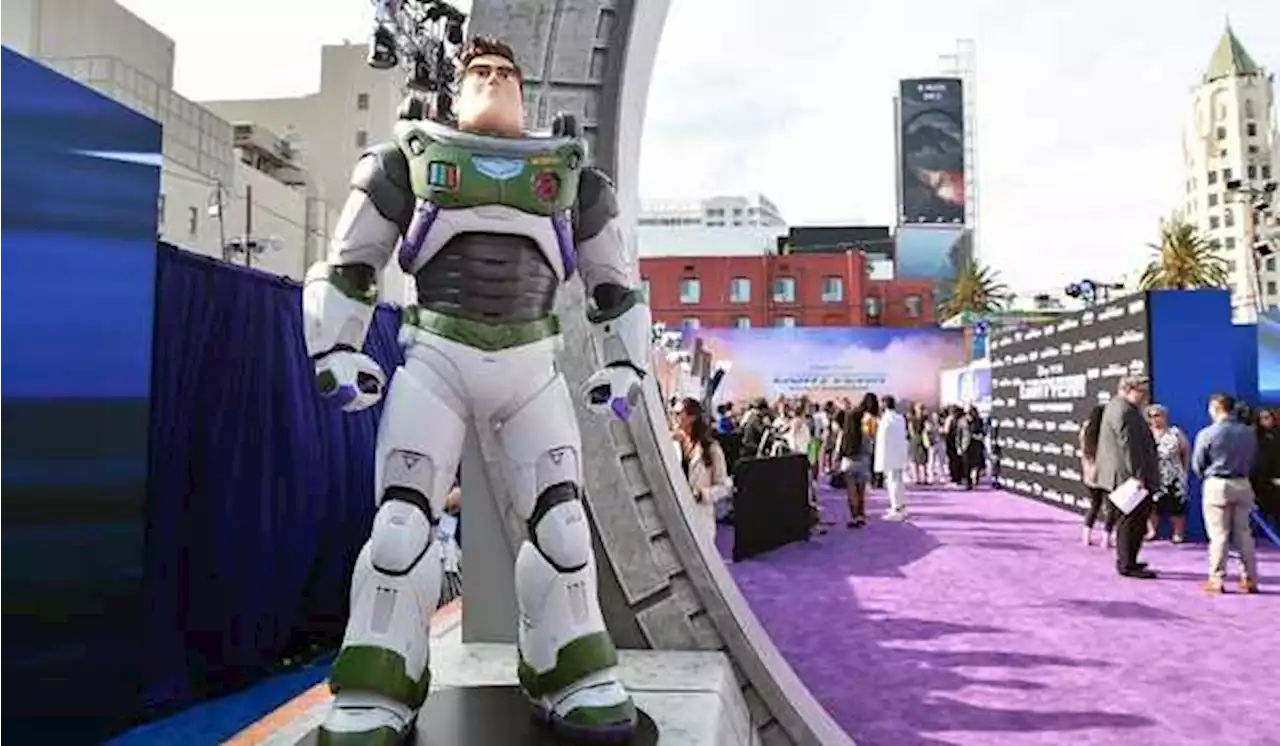 Di Singapura Film Disney Lightyear Masuk Rating NC16