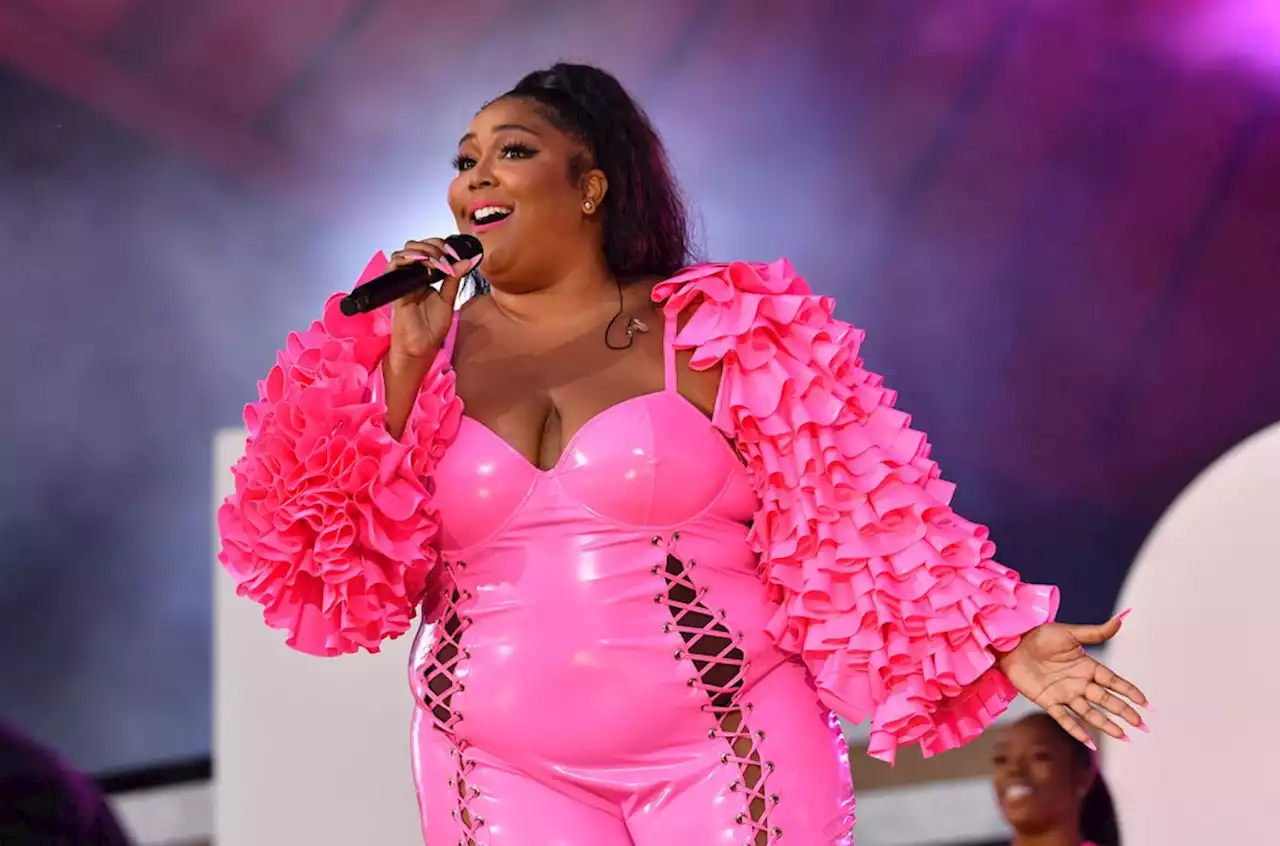 Lizzo Announces New Version of ‘GRRRLS’ After Backlash Over Ableist Lyric