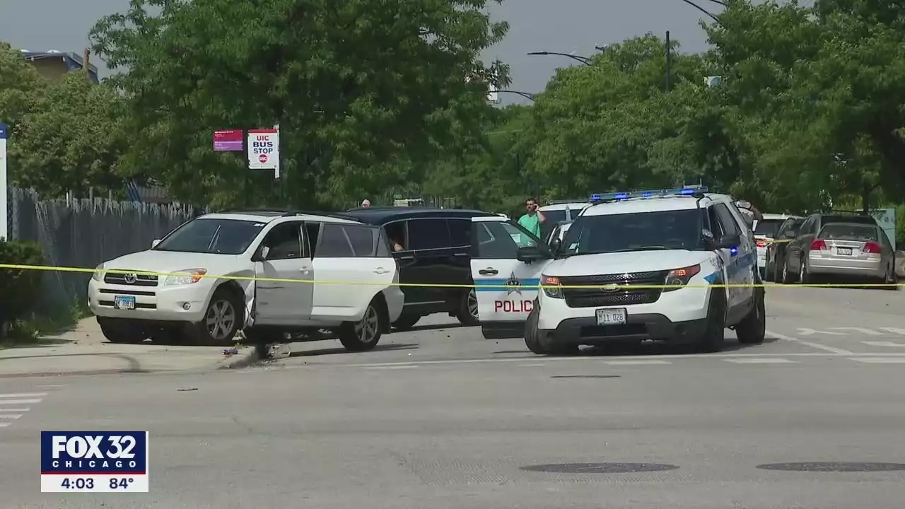 Naked woman runs over Chicago police officer with his own squad car on the West Side