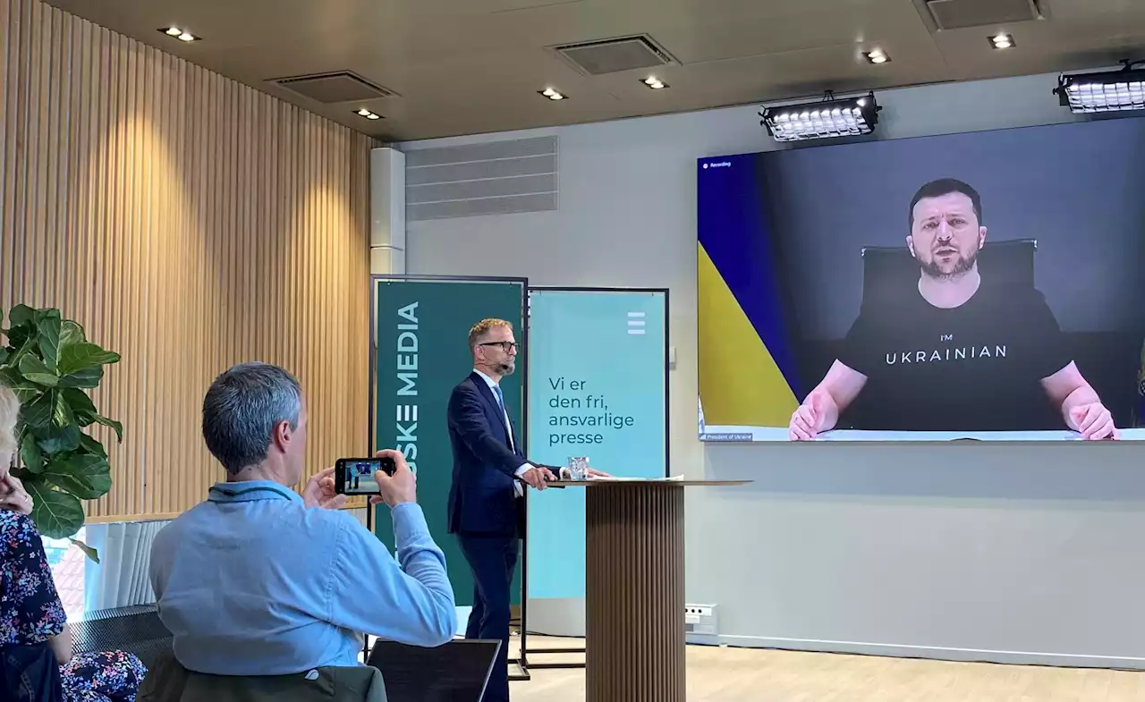 Brian Weichardt fik en god idé med til danske politikere, da Zelenskyj holdt pressemøde - Journalisten