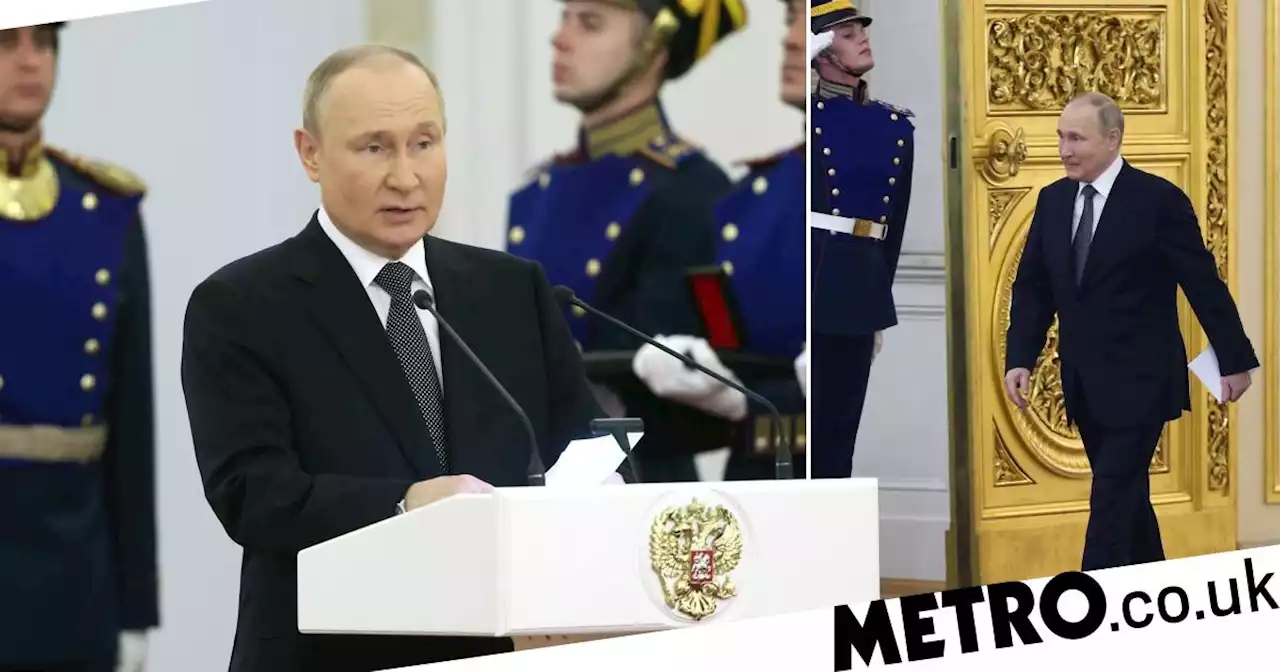 Putin’s legs repeatedly buckle during speech in fresh health fears