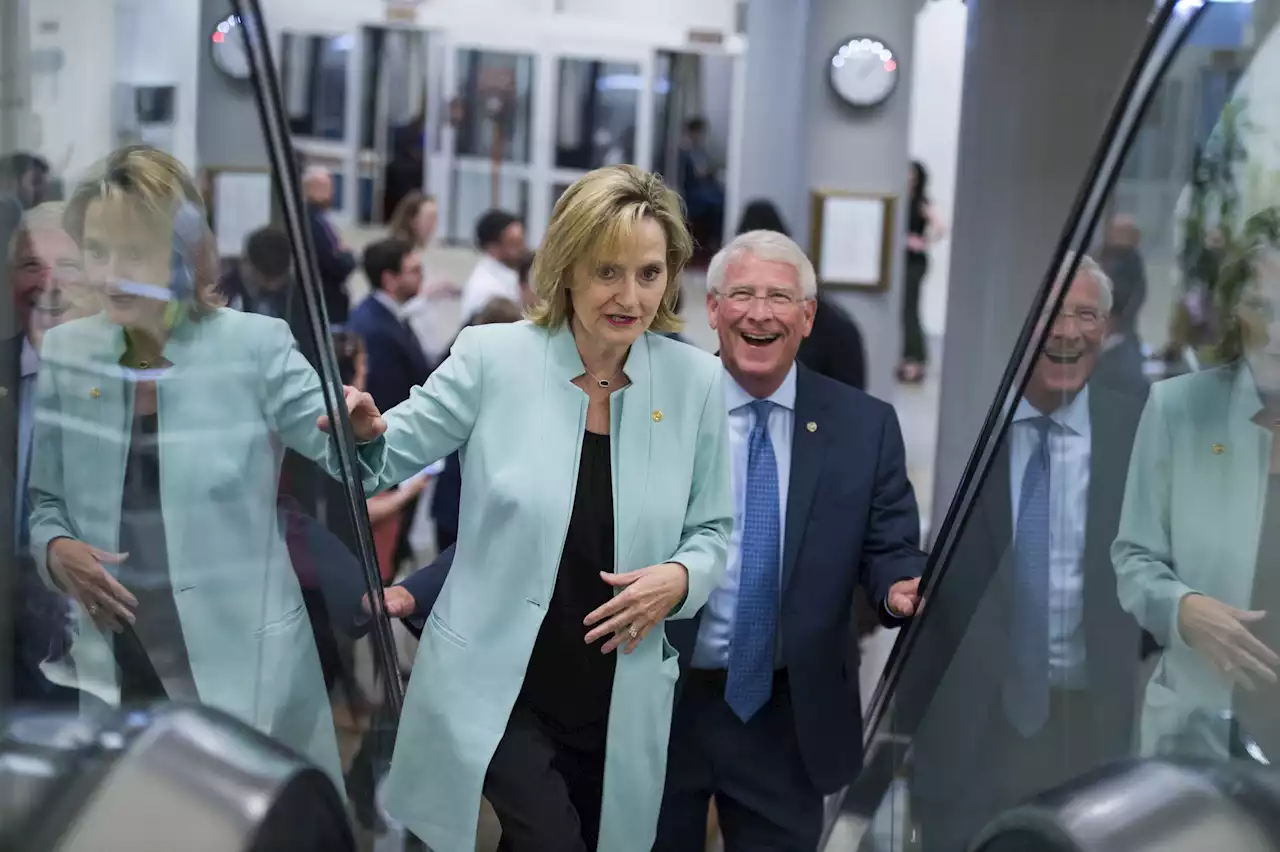 Sens. Wicker, Hyde-Smith noncommittal on bipartisan gun safety compromise