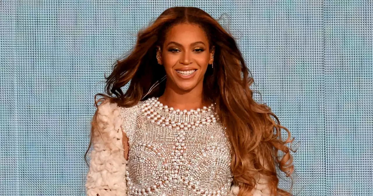 Beyoncé continues to spark speculation about new album on social media