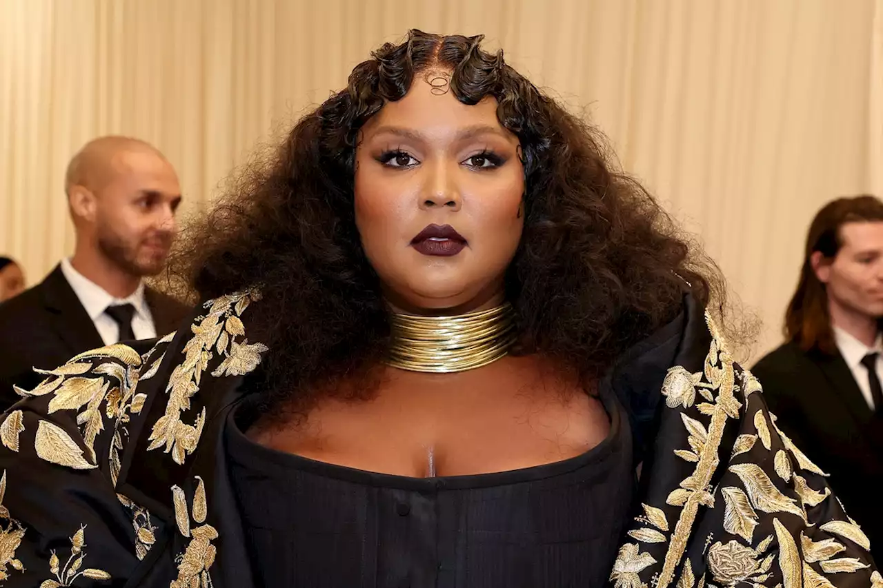 Fans Ask Lizzo To Remove New Song Over 'Ableist' Lyric