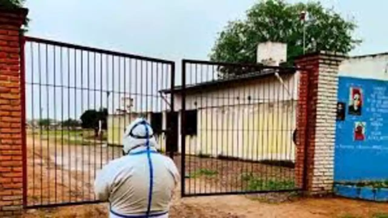 Denuncian que profanaron cuerpos en el cementerio de Orán | Fallecieron por covid en 2020 y los enterraron en fosas comunes