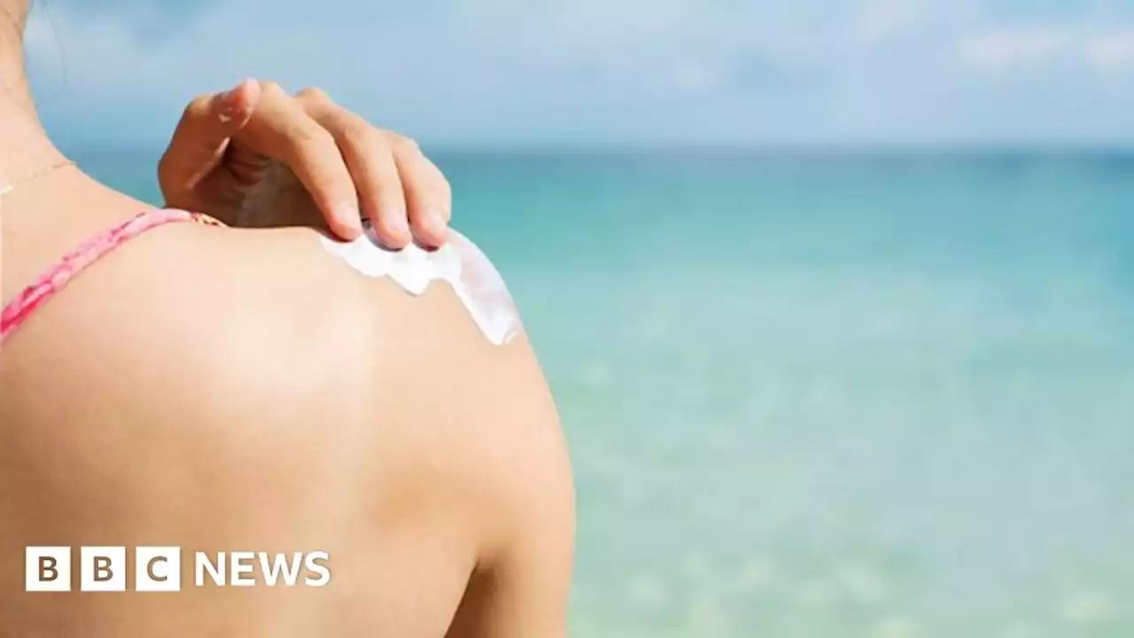 UK heatwave: How does sunscreen work?