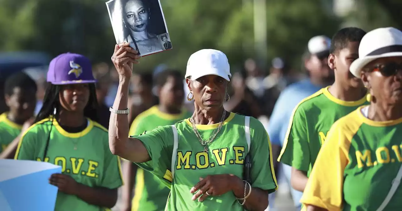 Hundreds march in Bronzeville to bring attention to murdered and missing Black women in Chicago