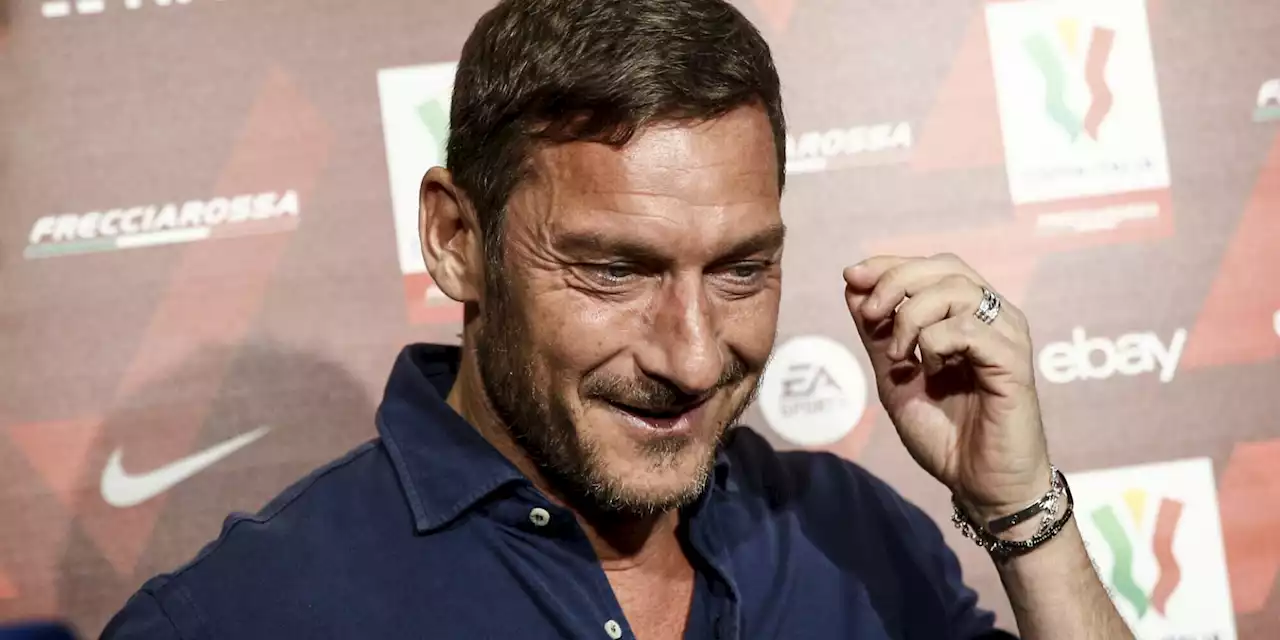 Totti a sorpresa: 'Dybala sarebbe venuto alla Roma, io so come è andata'