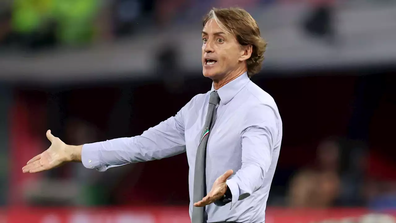 Disikat Jerman, Roberto Mancini Akui Italia Bermain Buruk | Goal.com