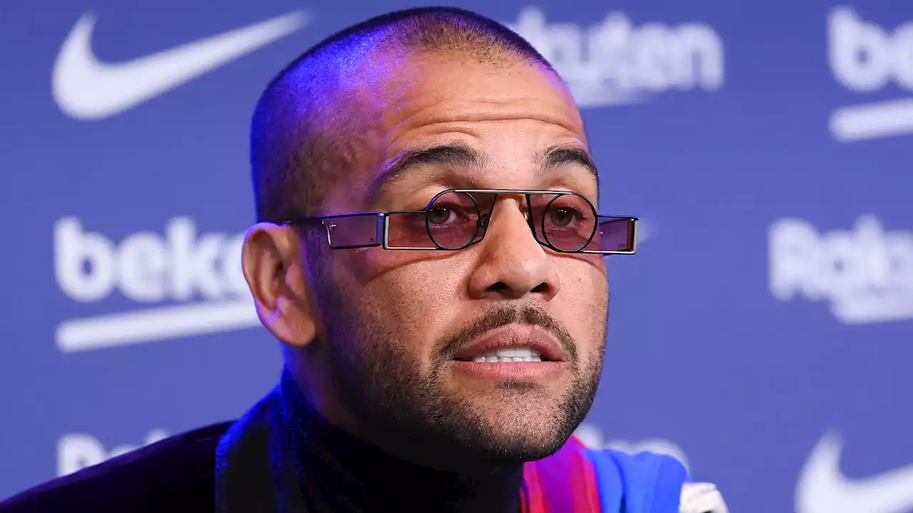 Dani Alves cerca squadra in Europa: niente rinnovo col Barcellona | Goal.com