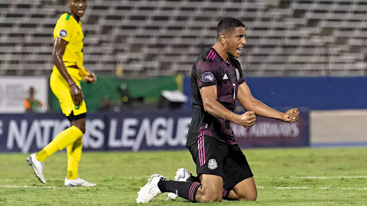 Luis Romo anota el gol del empate para México ante Jamaica