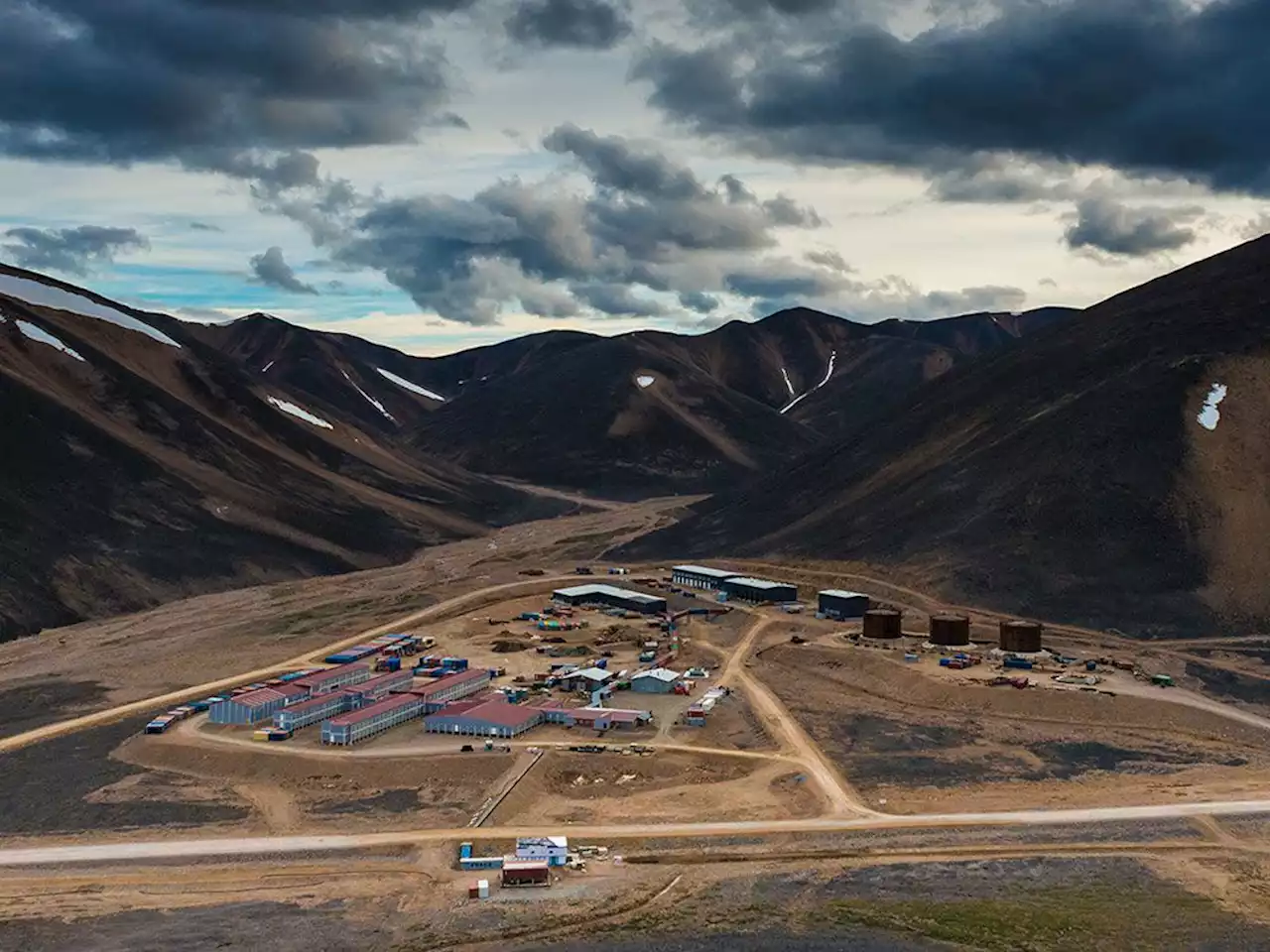 Kinross Gold sells off Russian mines but at half the agreed price