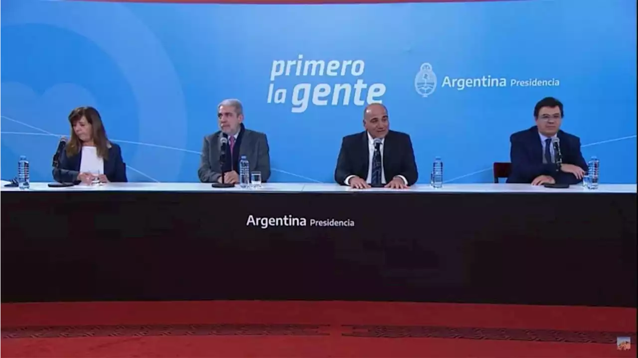 El Gobierno intenta restarle trascendencia al tema del avión venezolano: 'No había impedimento para que lleguen al país'