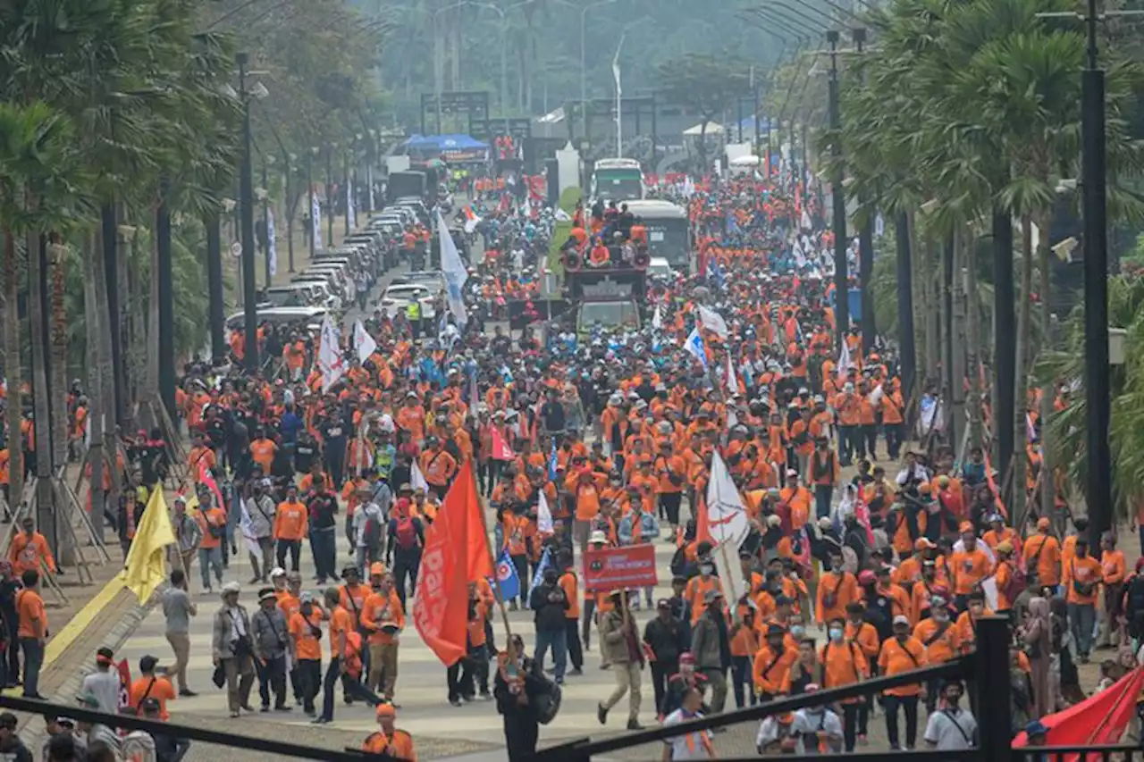 Partai Buruh Gelar Unjuk Rasa di Depan Gedung DPR Hari Ini, Bawa 6.000 Massa dan 5 Tuntutan - Pikiran-Rakyat.com