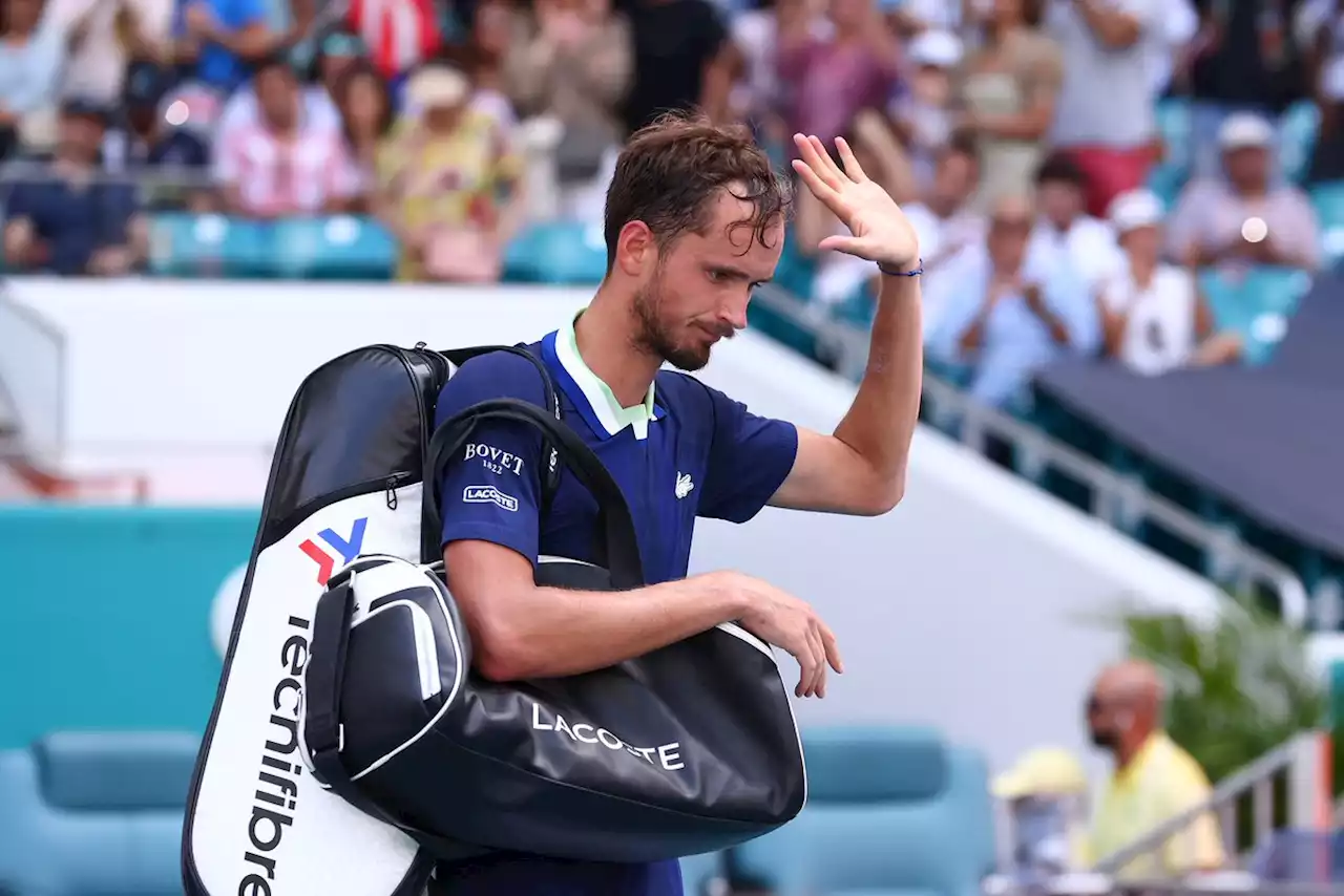 US Open включает зеленый свет для Медведева, но тормозит Джоковича