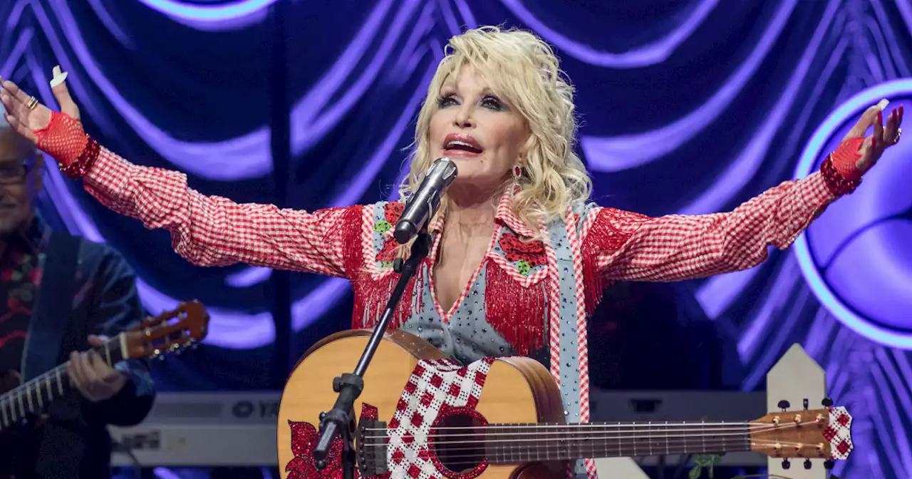 Dolly Parton donates $1 million to pediatric infectious disease research