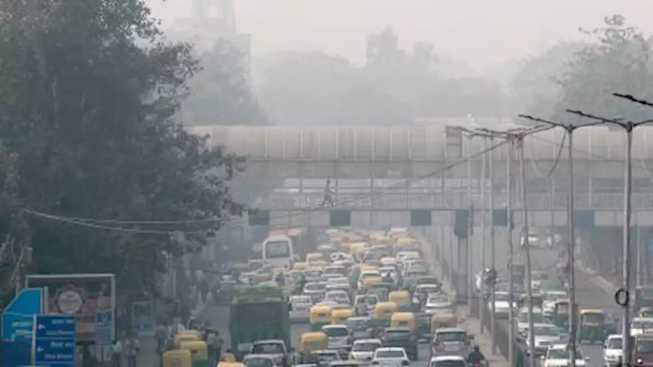 Air pollution cuts global life expectancy by more than two years