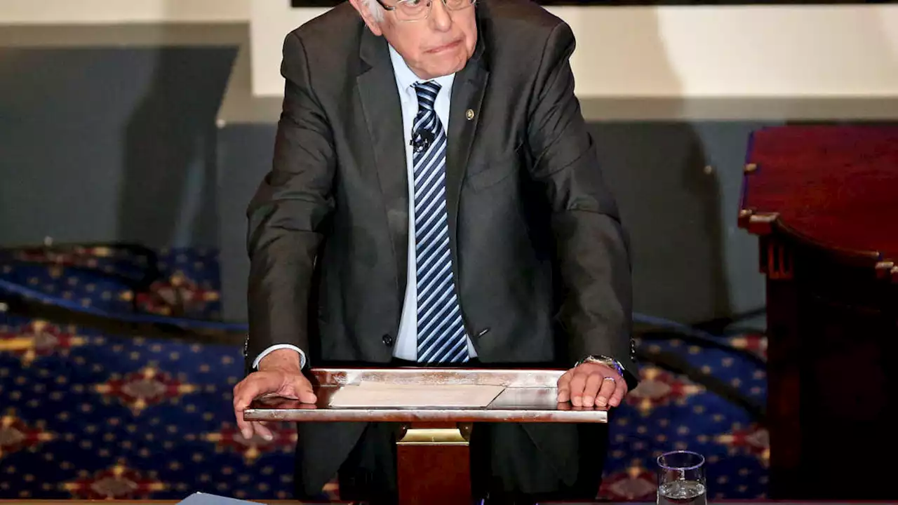 Bernie Sanders Blasts Lindsey Graham and Political Establishment in Fox Debate