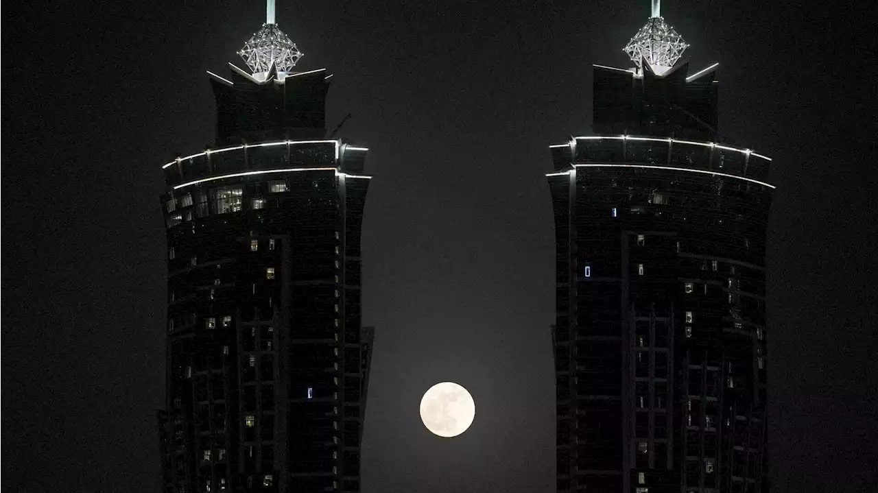 16 stunning images of last night's supermoon