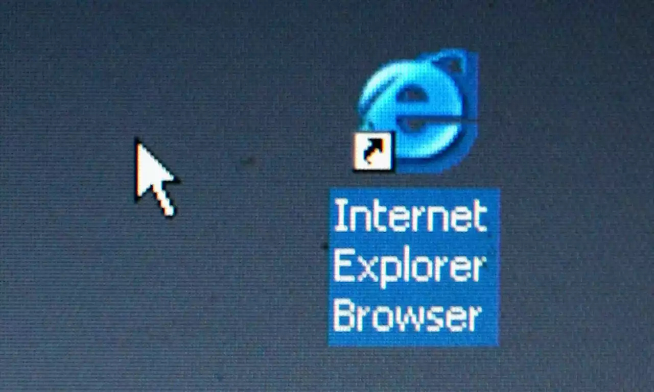 Internet Explorer, the love-to-hate-it web browser, has died at 26