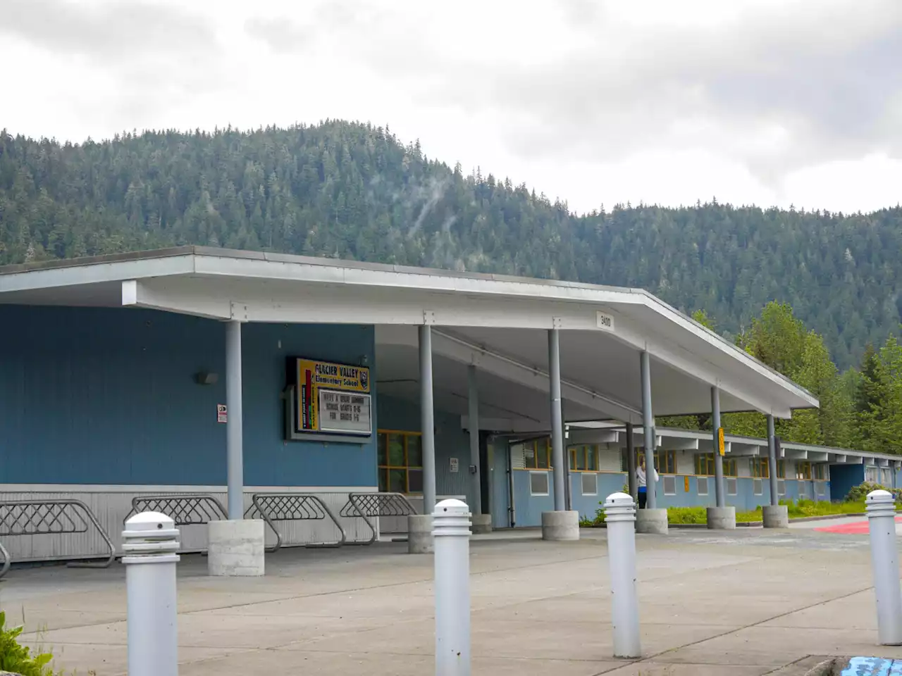 Parents say calls came too late after children drank floor sealant at Juneau summer school - Alaska Public Media