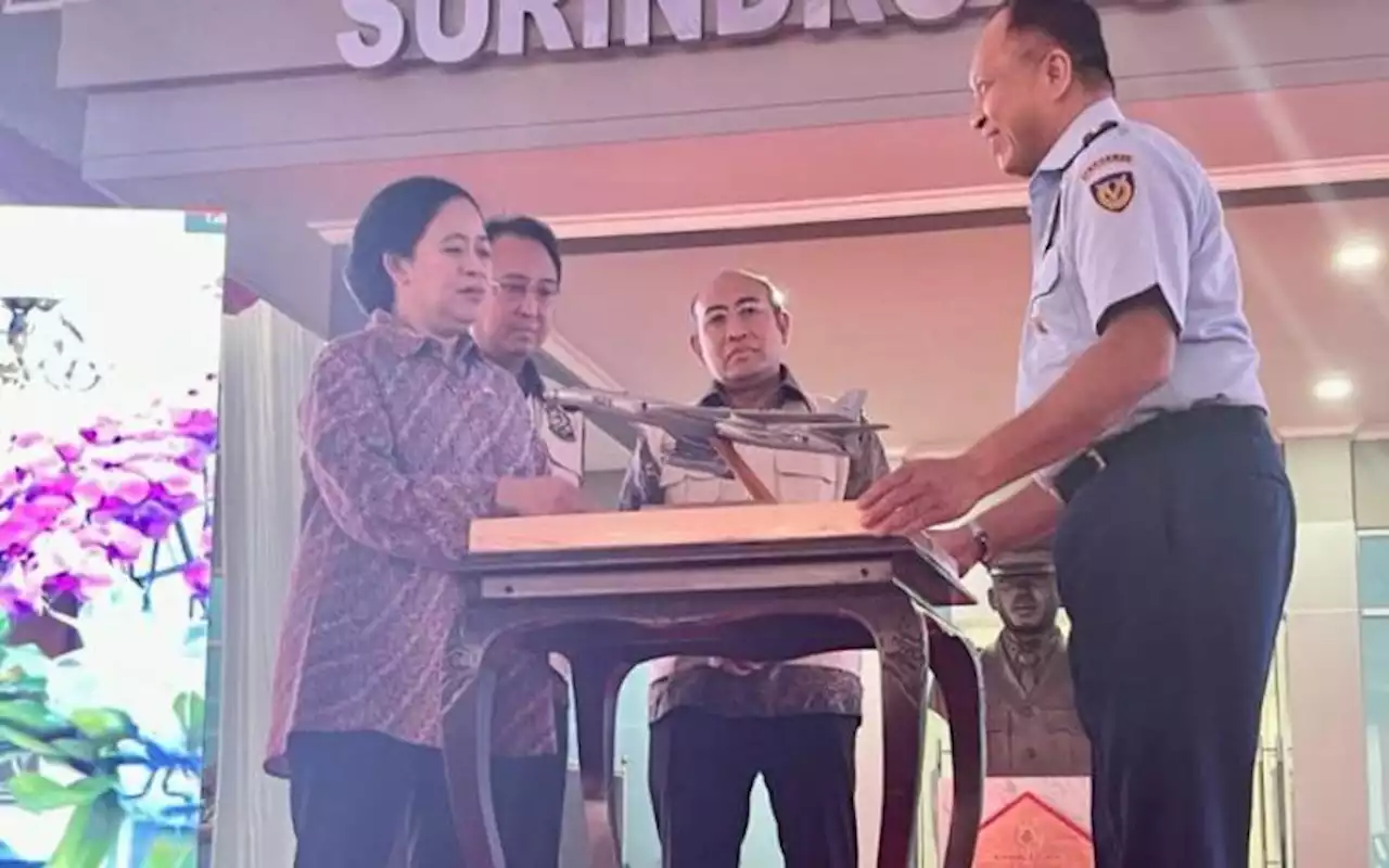 Suami Pertama Megawati Jadi Nama Gedung TNI AU, Ini Profil Surindro Supjarso | Kabar24 - Bisnis.com