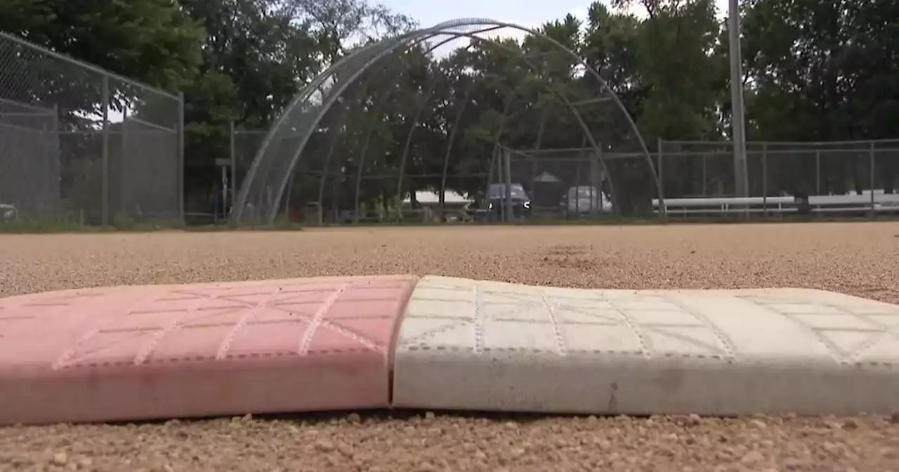 U.S. Amateur Baseball League says 72-year-old umpire suffered broken jaw after being punched by Staten Island coach