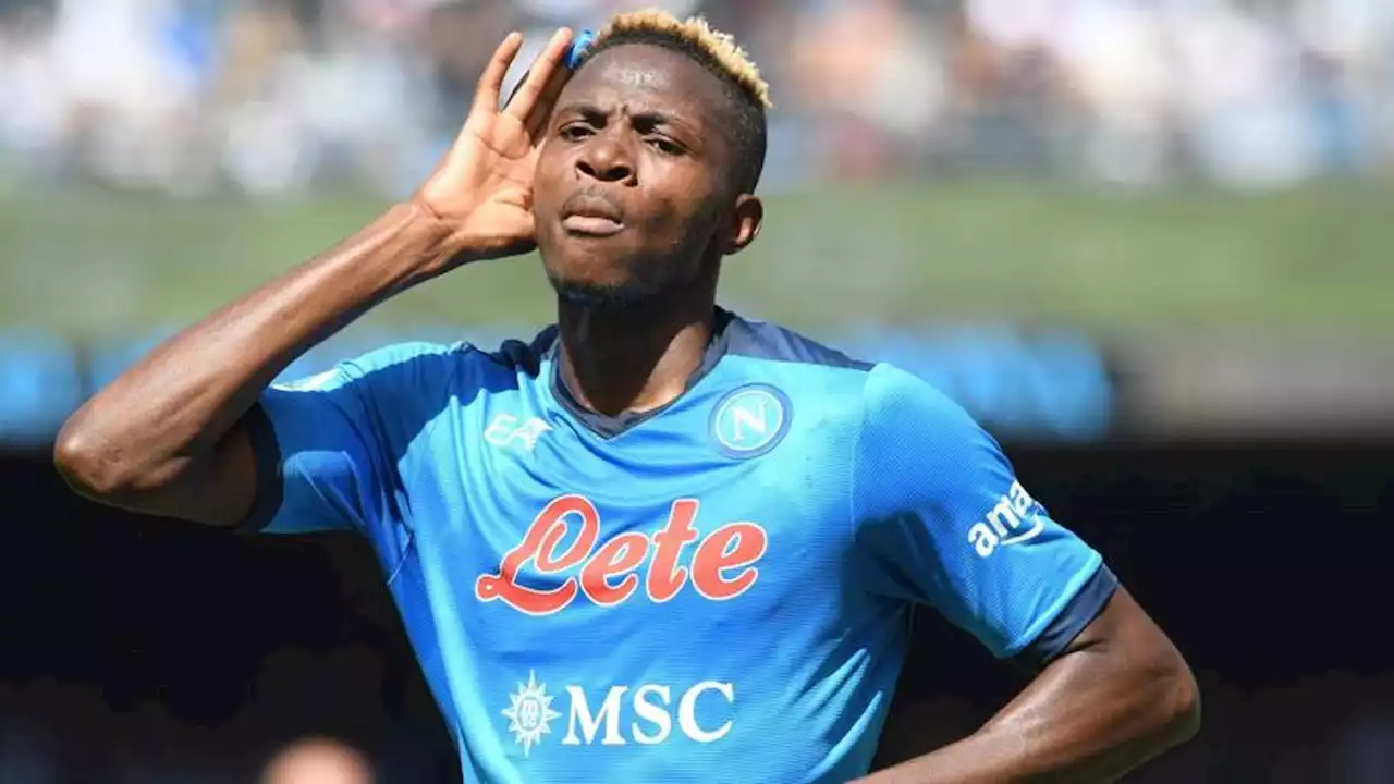 L'Arsenal prepara l'offerta per Osimhen, il Napoli vuole 100 milioni: parte il domino dei 9