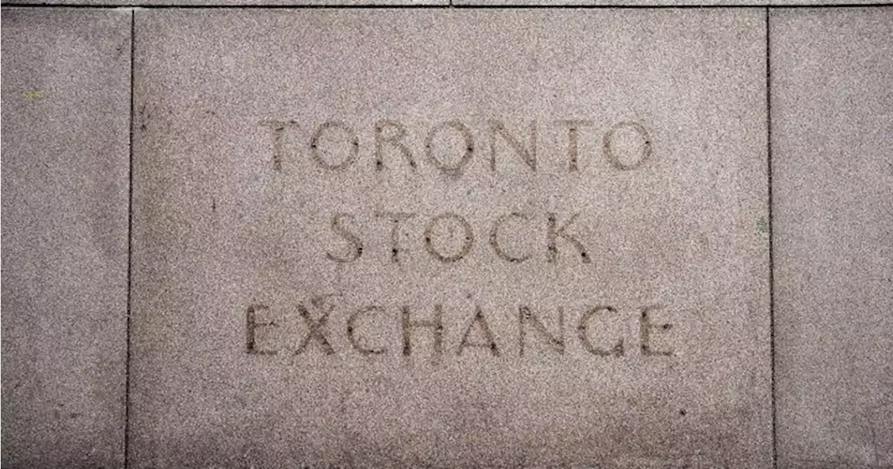 S&P/TSX composite down more than 400 points, U.S. stock markets also fall | Globalnews.ca