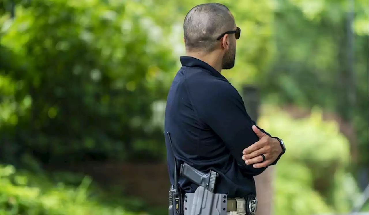 Police outnumber protesters at Justice Kavanaugh’s home