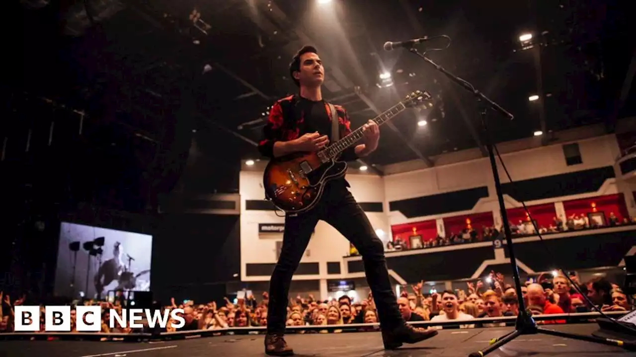 Stereophonics and Sir Tom Jones Cardiff concert travel warning