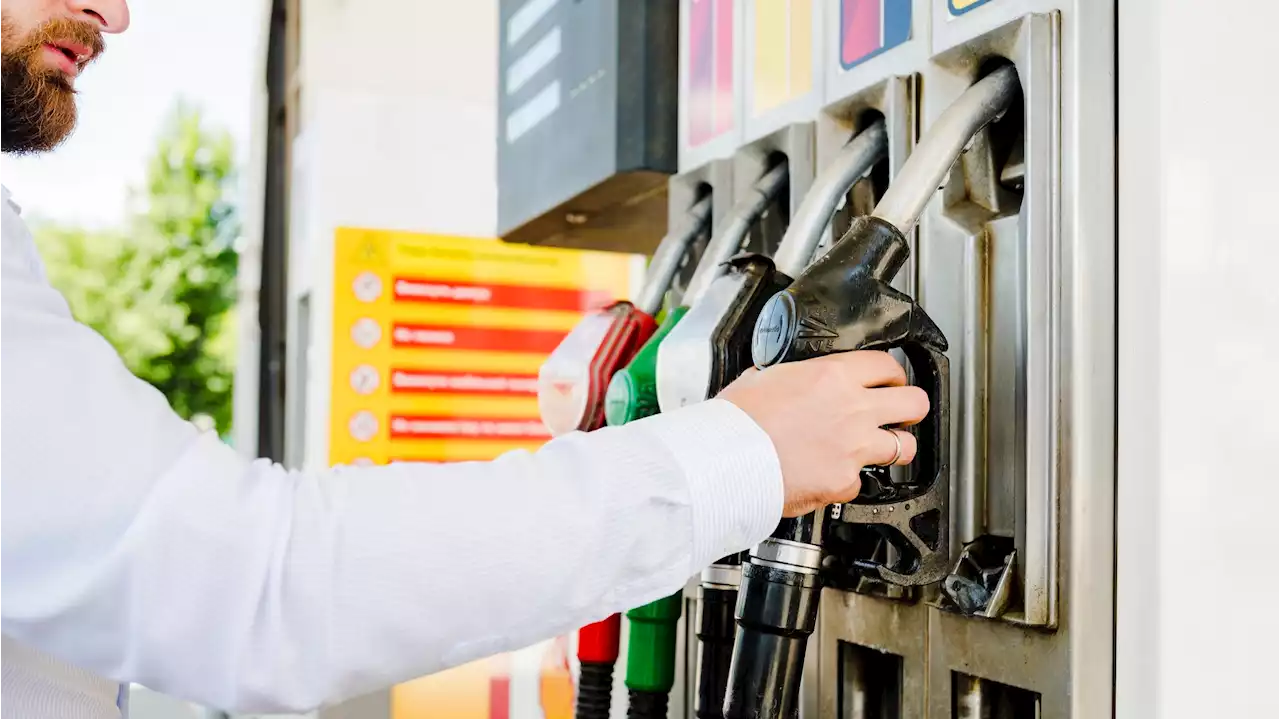 Gasóleo deve subir quatro cêntimos, gasolina descer dois