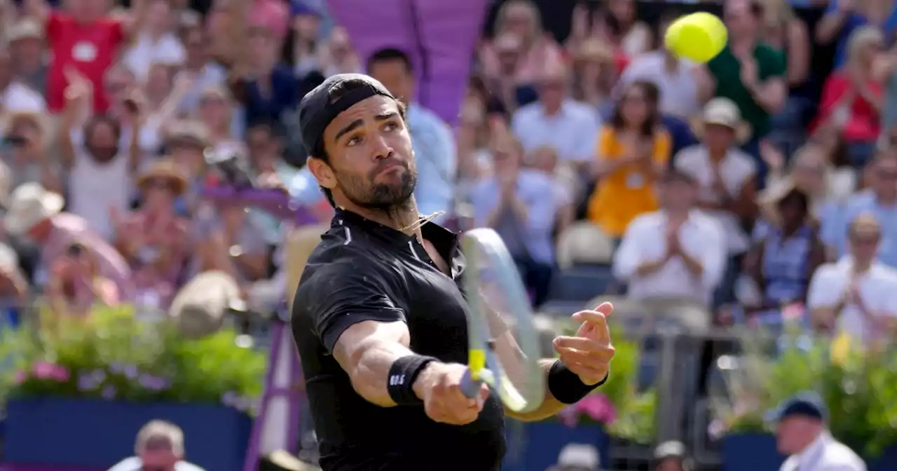 Matteo Berrettini in semifinale al Queen's: battuto in due set l'americano Paul. Domani la sfida contro van de Zandschulp - Il Fatto Quotidiano