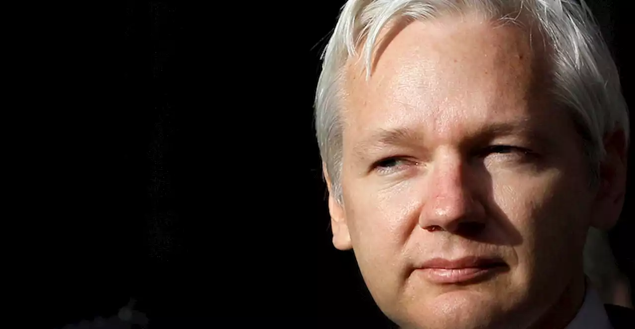 Il governo britannico ha approvato l'estradizione di Julian Assange negli Stati Uniti, ma il fondatore di Wikileaks potrà ancora fare ricorso - Il Post