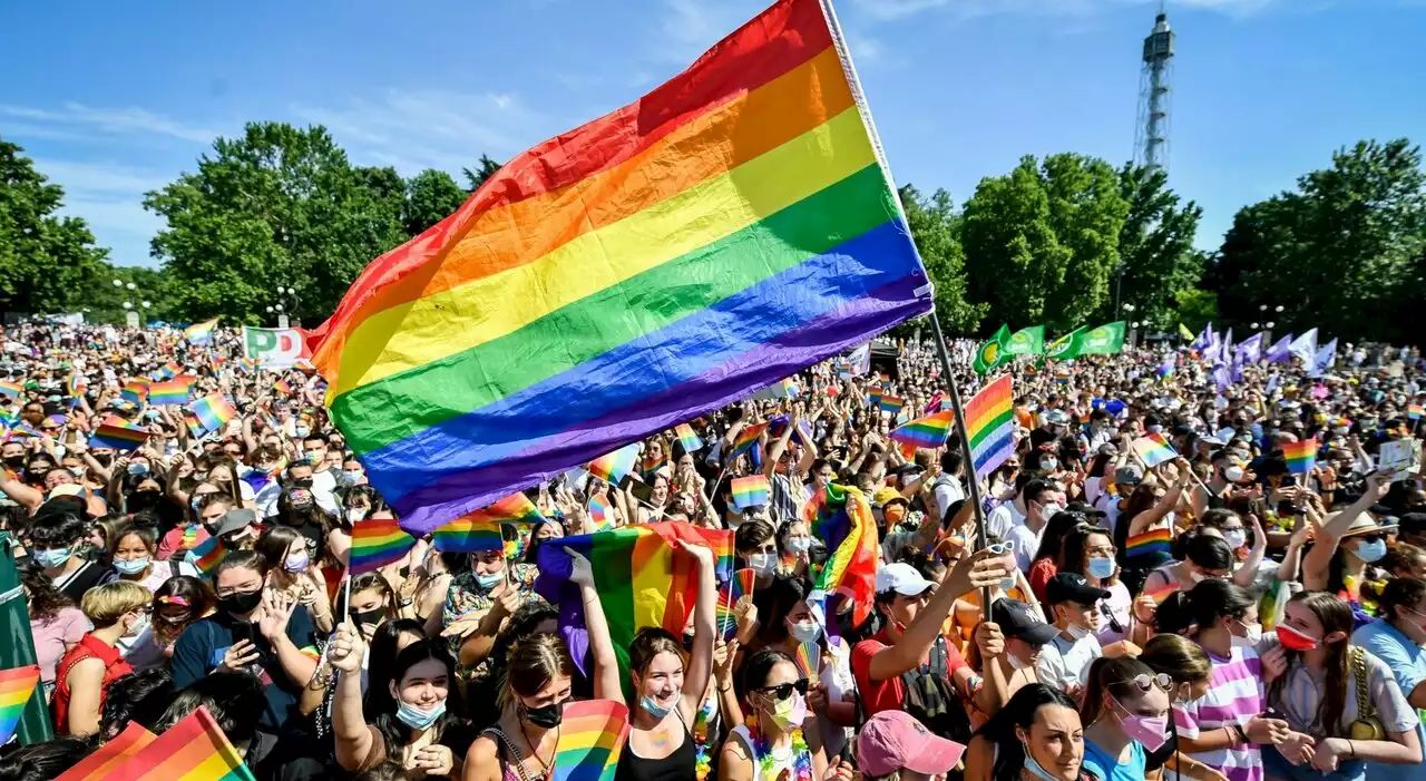 Milano Pride, il 2 luglio torna la parata arcobaleno dopo due anni di assenza per Covid