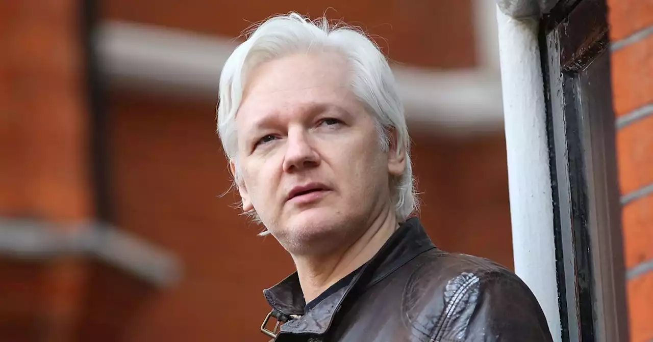 Britain approves Julian Assange's extradition to U.S.