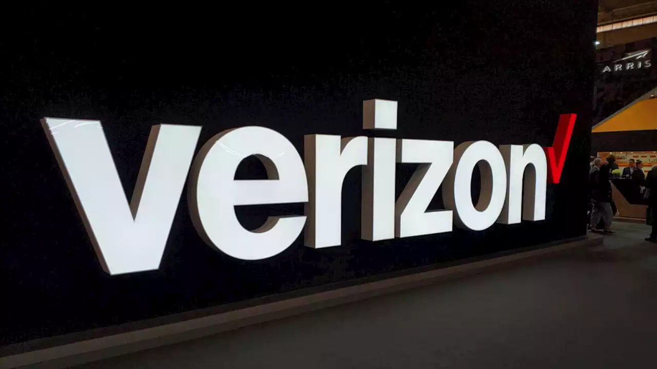 Verizon heavily cuts prices on 5G Home Internet plans for current customers