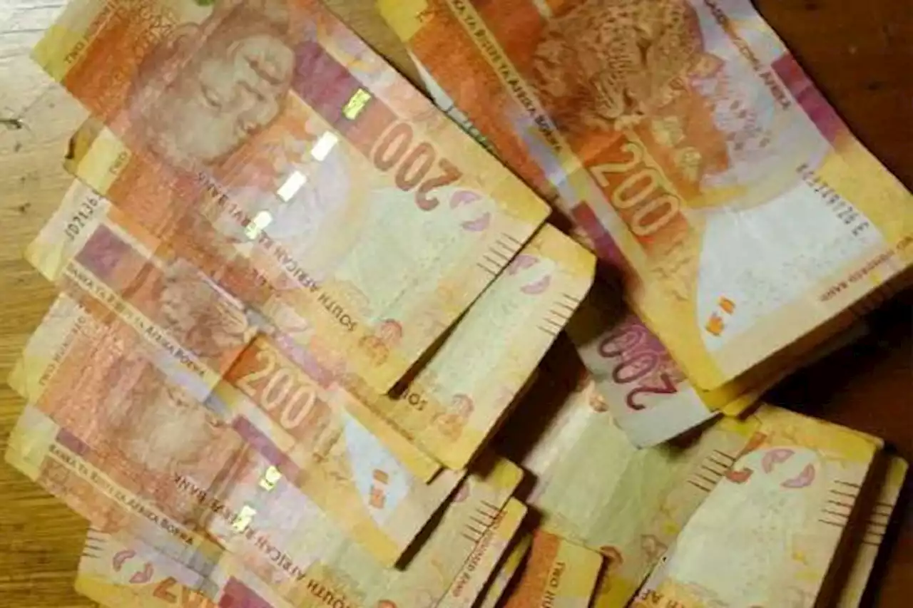 Non-payment of salaries, service delivery grinds to a halt at 6 Free State municipalities - South Africa Today