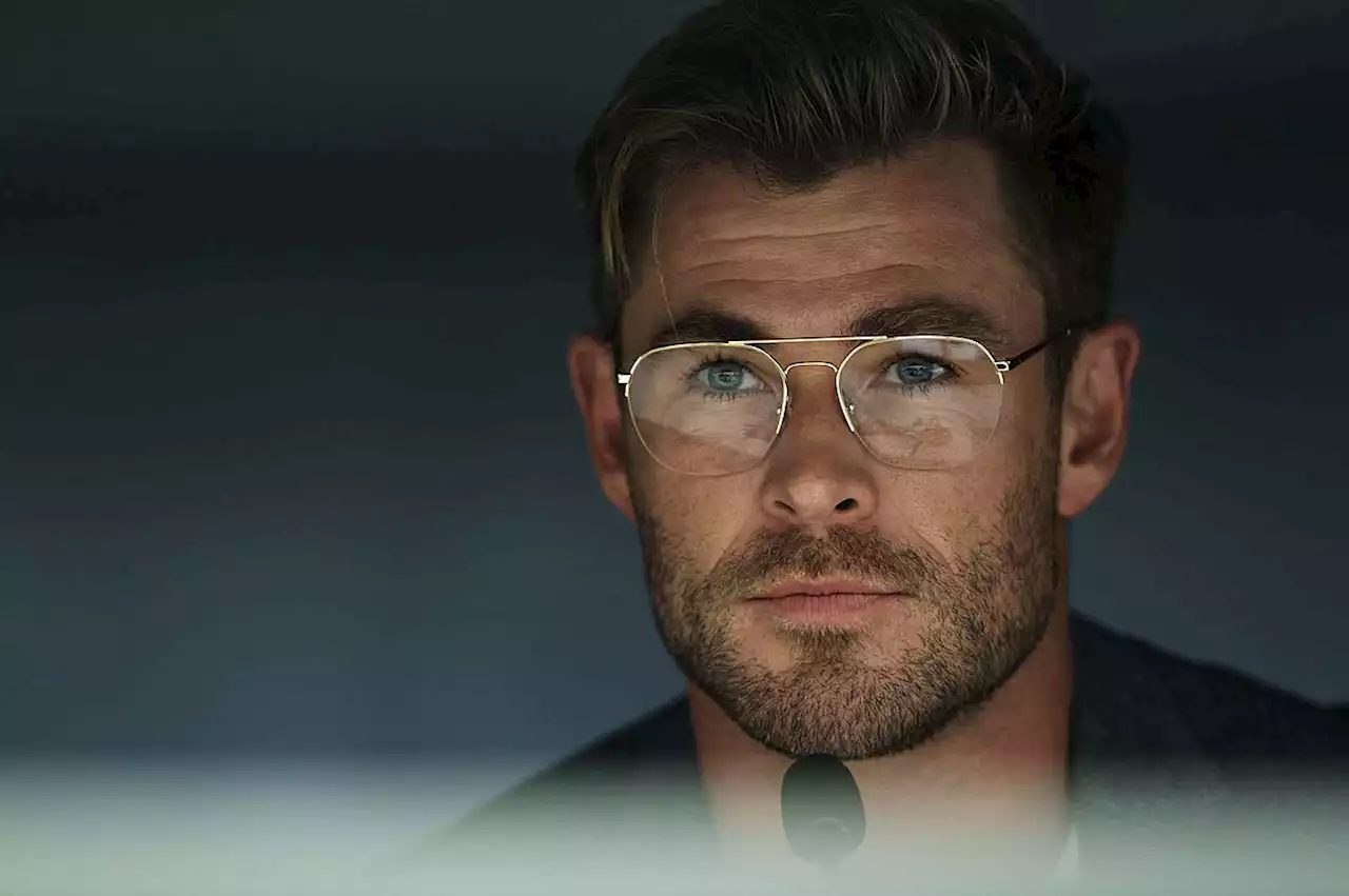 Chris Hemsworth’s ‘Spiderhead’ Is Now on Streaming