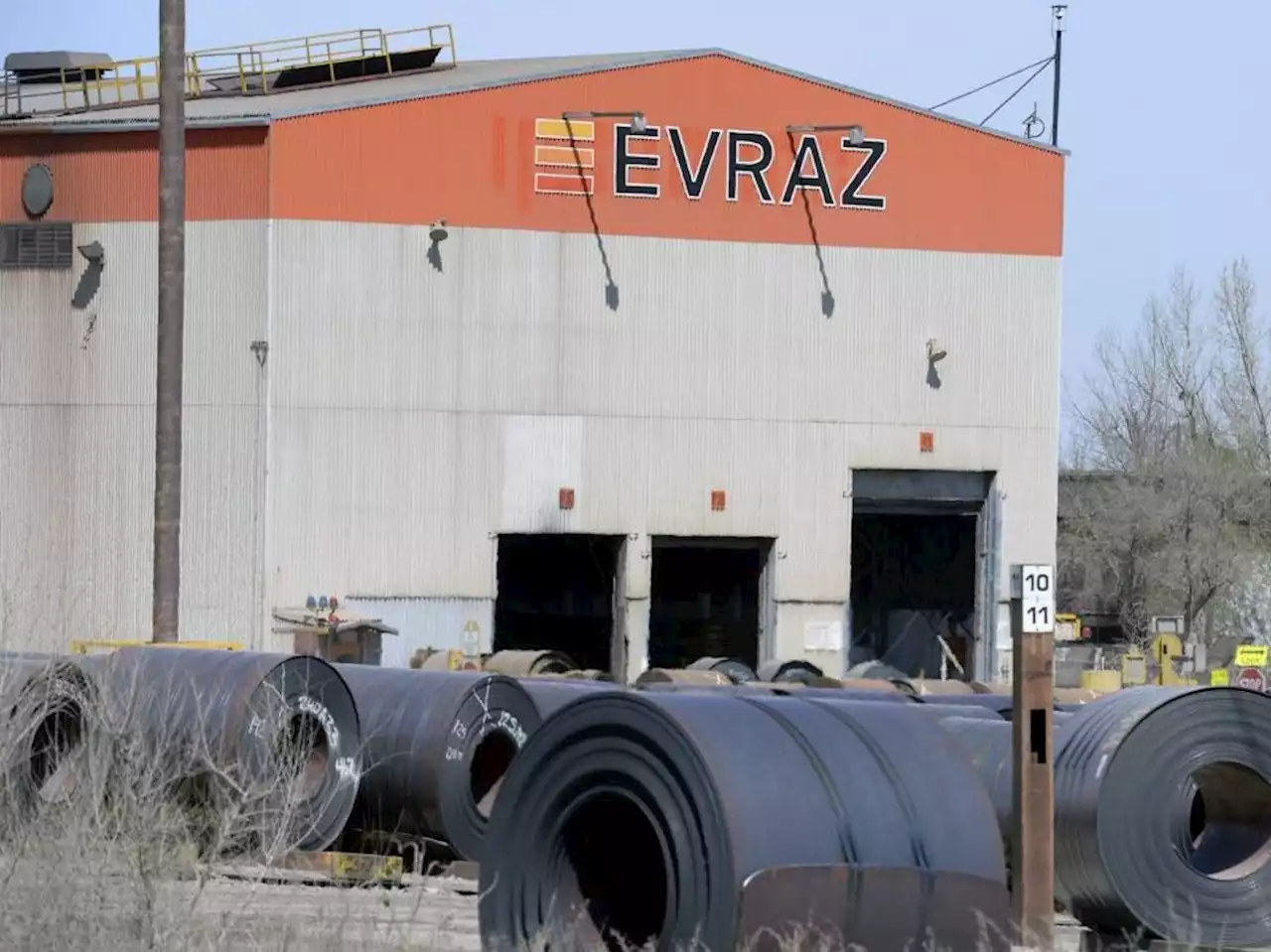 Evraz to lay off 250-300 employees at Regina steel mill: Union