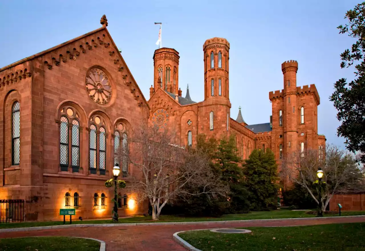 You Can Visit Smithsonians Extra Late In Honor Of The Solstice Next Weekend