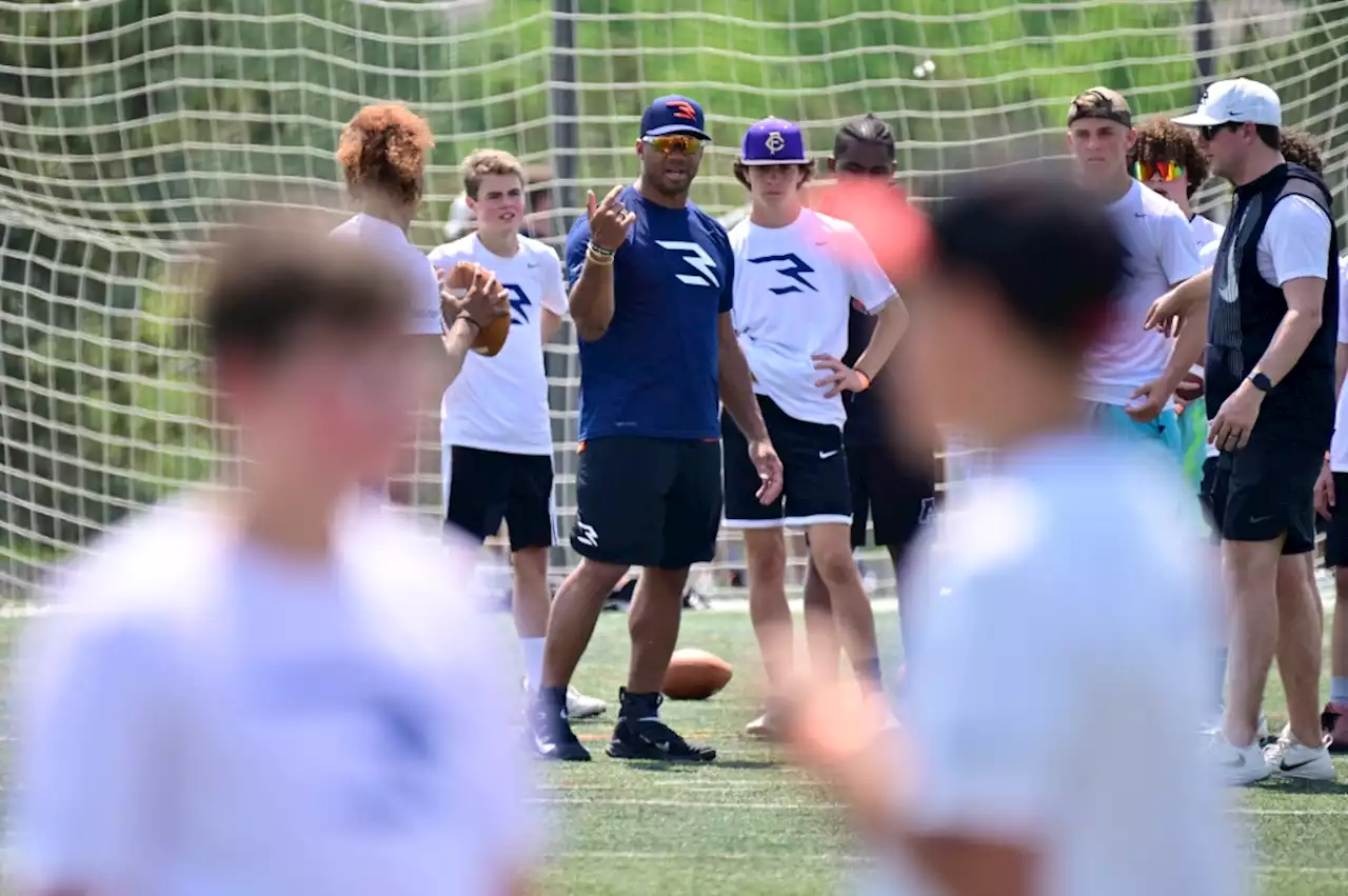 Russell Wilson’s first passing academy in Colorado features 485 kids, high energy