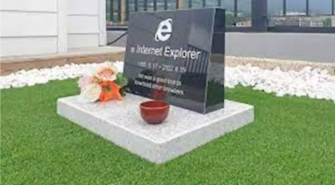 Kocak, Warga Korsel Bikin Makam Internet Explorer